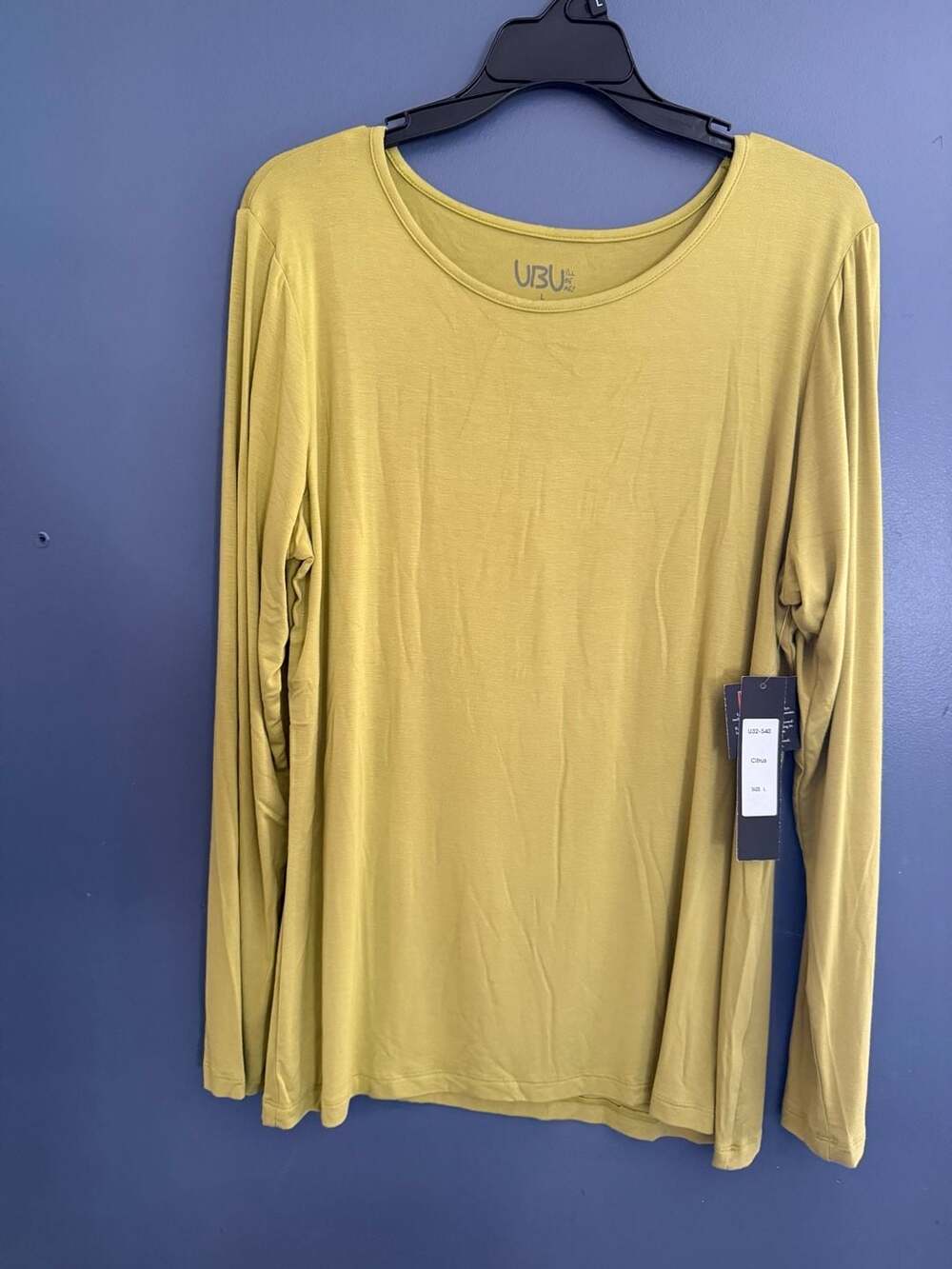 UbU Clothing Women's Size L Citrus Long Sleeve Buttery Soft Crewneck Tee